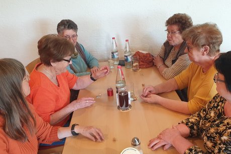 Teilnehmer an 1 Tisch
