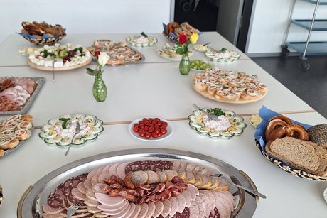 Fr&uuml;hst&uuml;ck