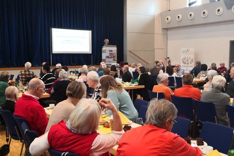 Herbstfest 2024 - Vorstellung des Pflegestützpunkt im Neckar-Odenwald-Kreis durch Frau Scheuermann