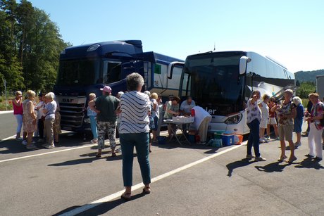 Auf dem Parkplatz
