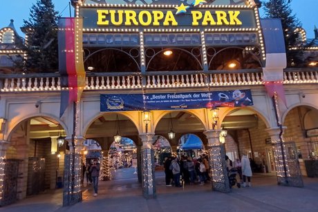 Europa Park in festlicher Kulisse