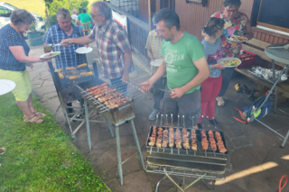 Grillmeister am Werk