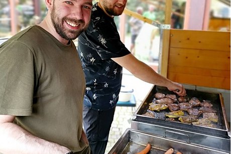 Die Grillmeister für den VdK: Immer gut gelaunt