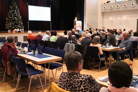 Winter-/Adventsfeier 2025 - Gru&szlig;worte der katholischen Kirche von Pater Liebscher