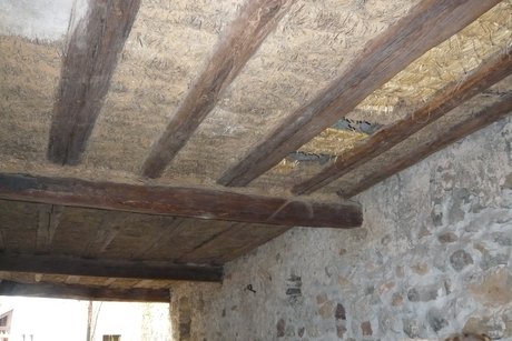 Isolationsschicht aus Stroh zur Wärmedämmung, Rekonstruktion