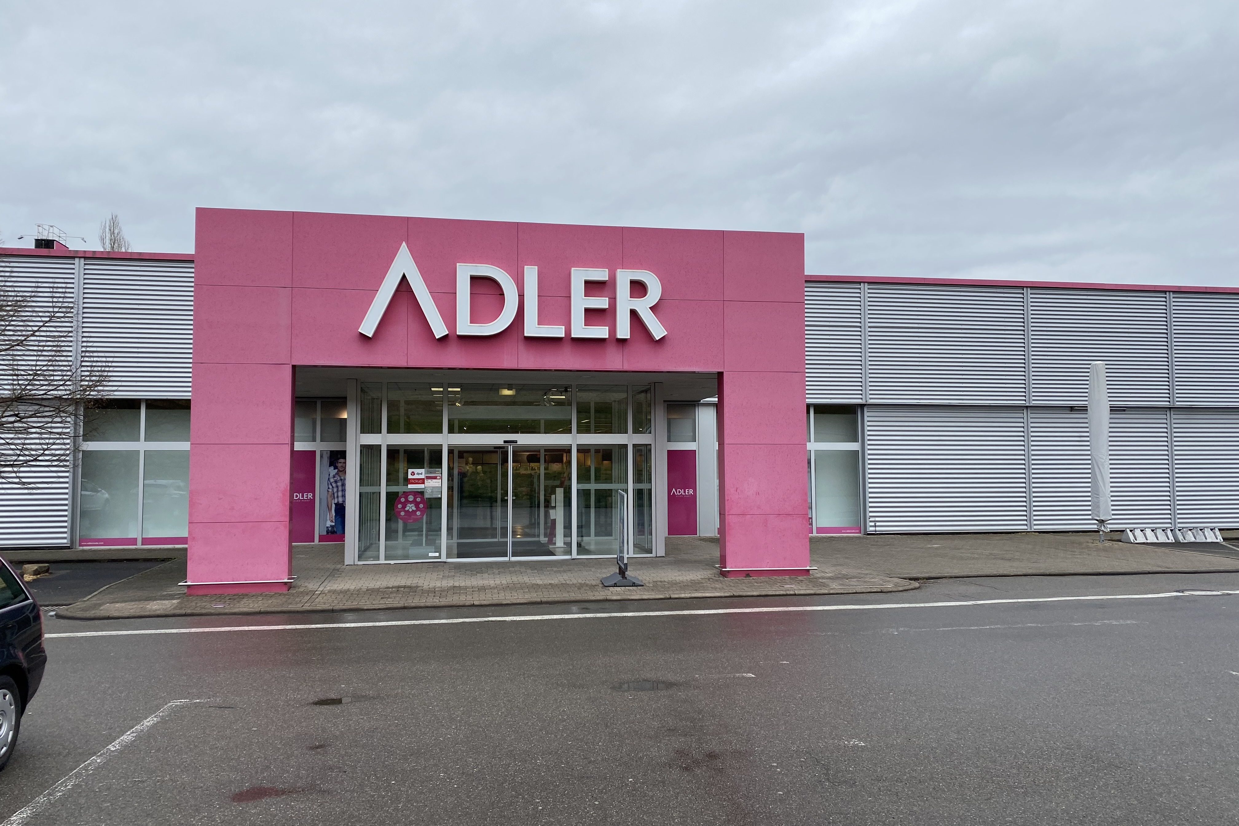 Adler-Modemarkt Neckartenzlingen