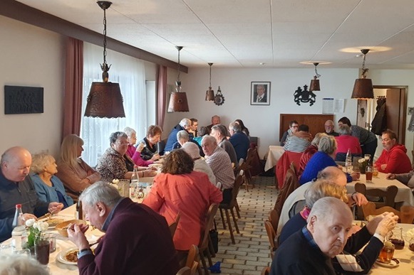 VdK Mitglieder im Besen