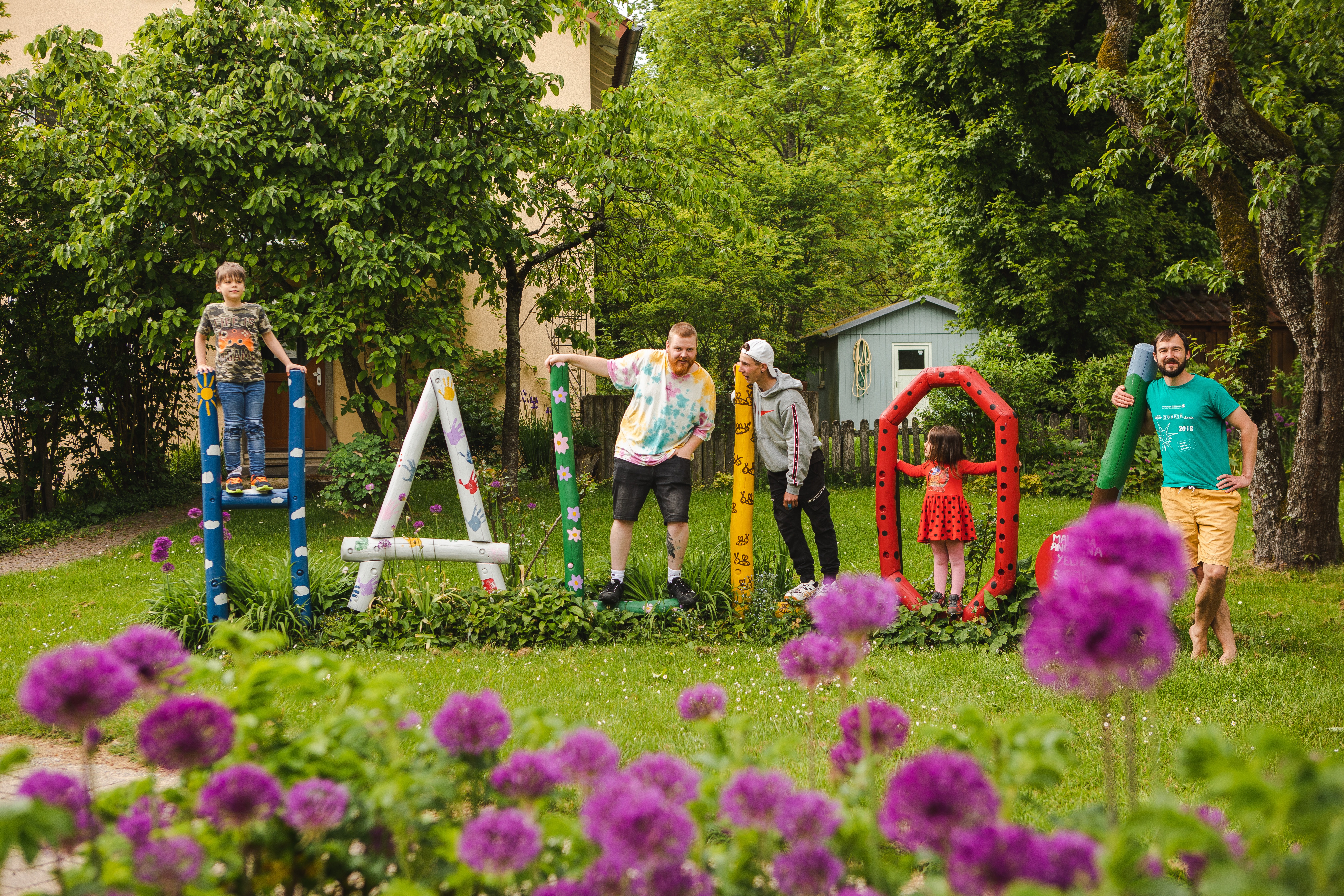 Hallo im Kinderdorf in Waldenburg