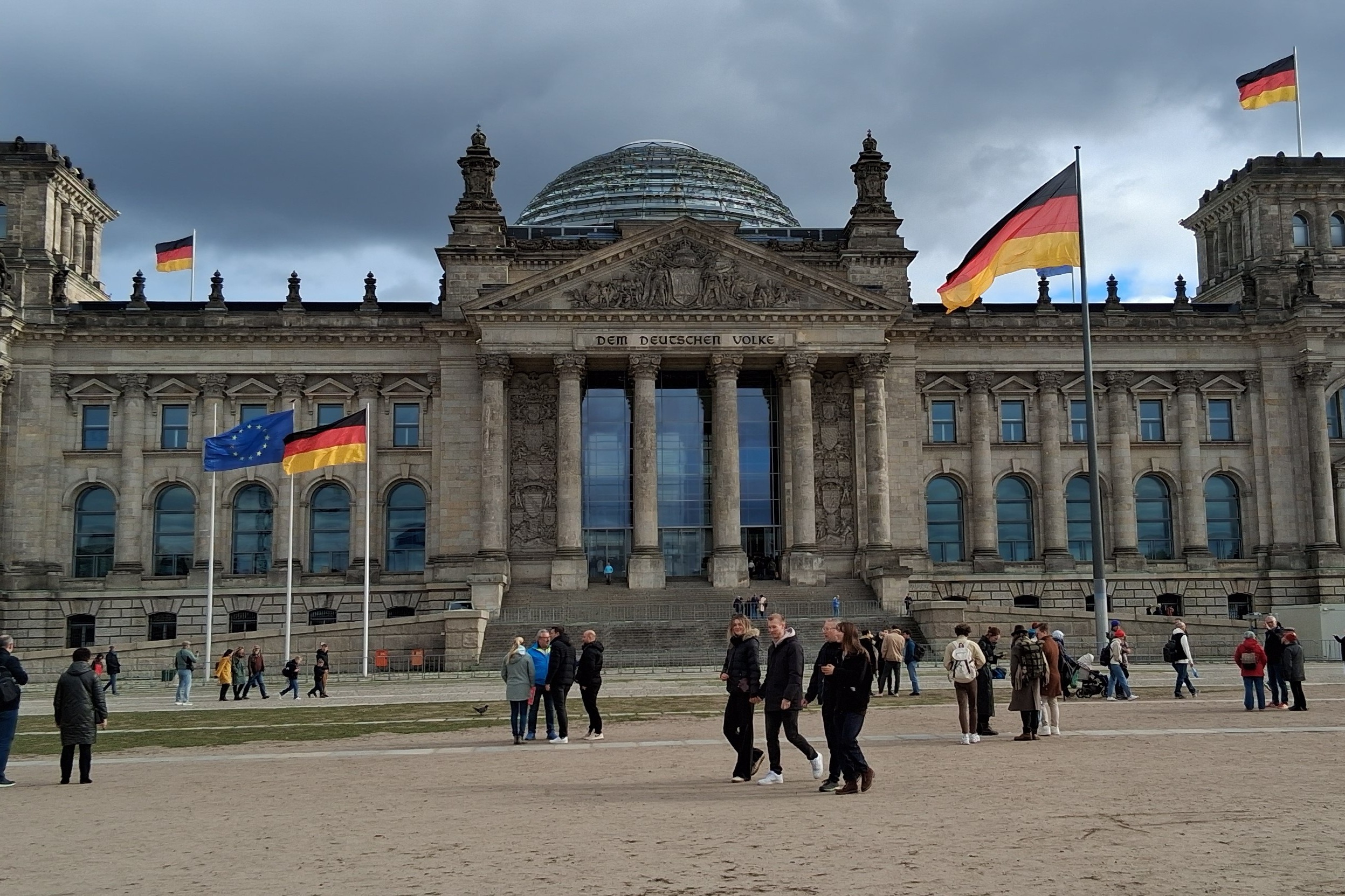 Berlin - Reichstagsgeb&auml;ude Sitz des Bundetages