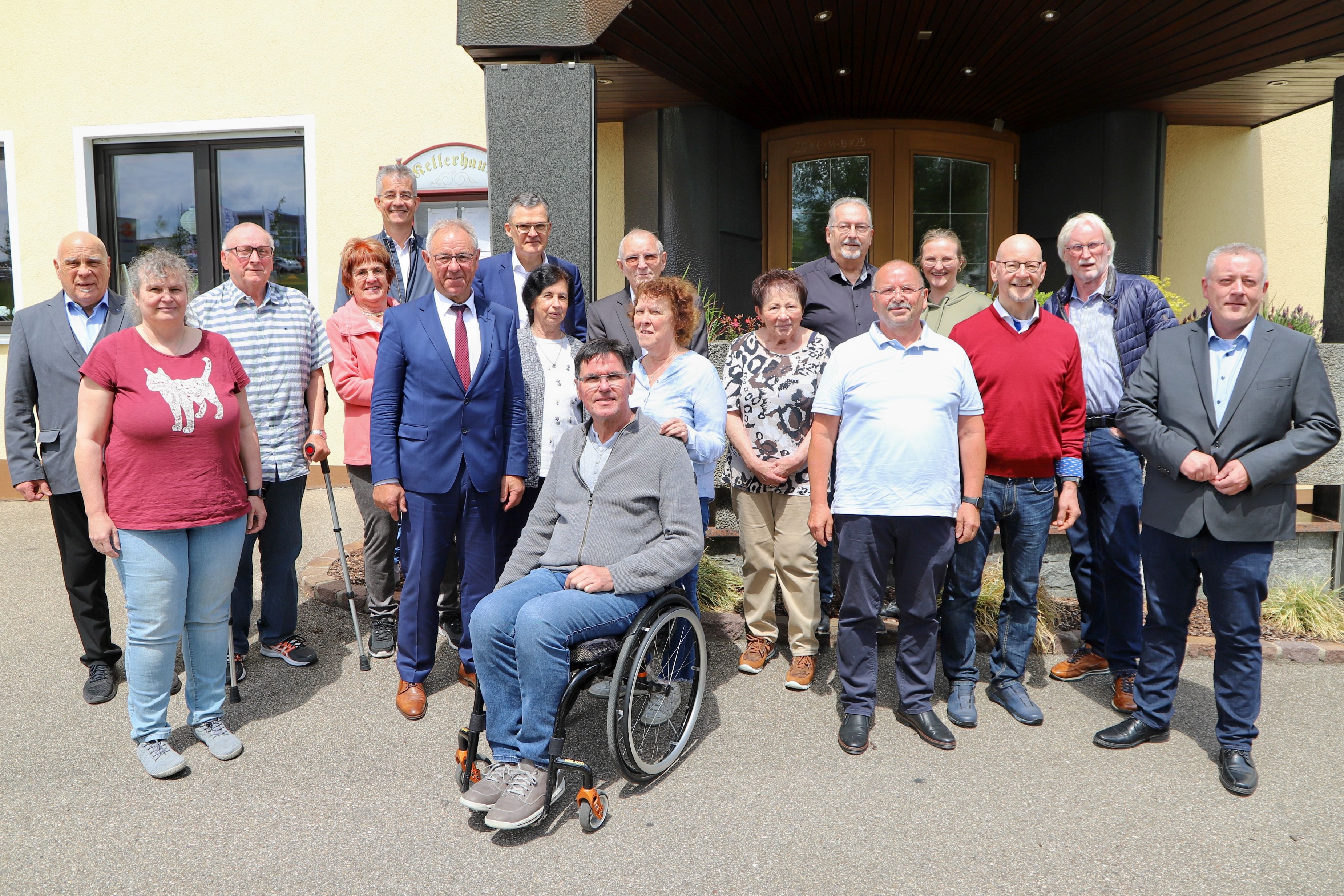 Kreisverbandsvorstand und geehrte Vorstandsmitglieder Kreisverbandsvorstand und geehrte Vorstandsmitglieder