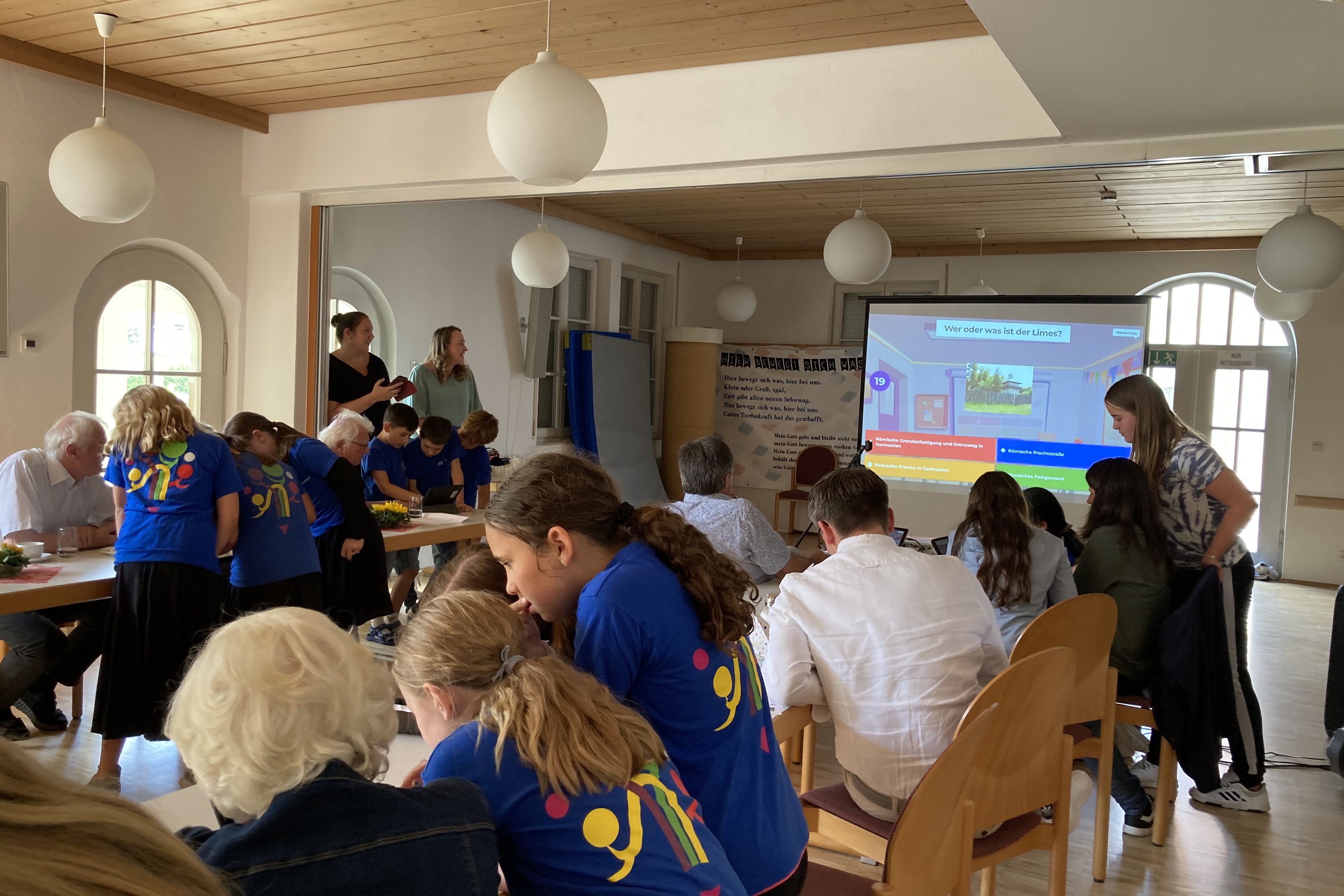 Gemeinsamer Nachmittag mit Schülern der Grundschule Gemeinsamer Nachmittag mit Schülern der Grundschule