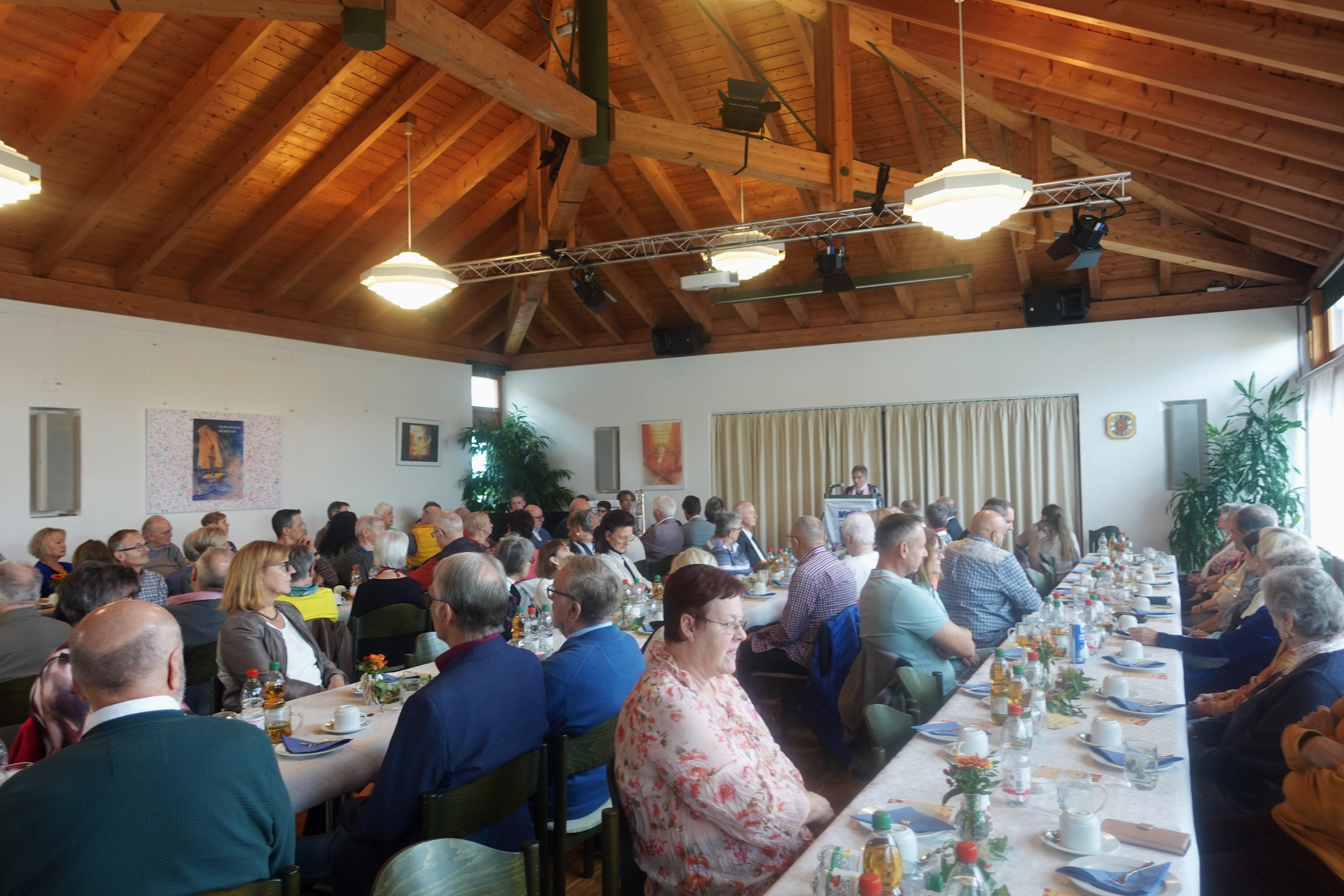 Gut besucht zeigte sich der Saal im Johanniterhaus