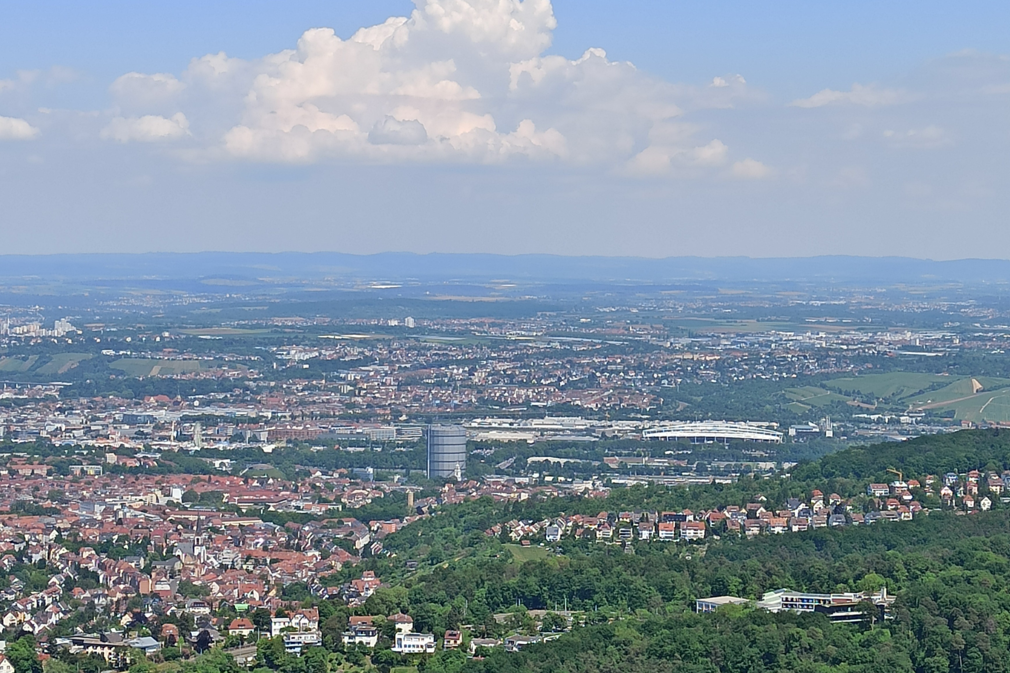 Blick vom Fernsehturm Richtung Cannstatter Wasen