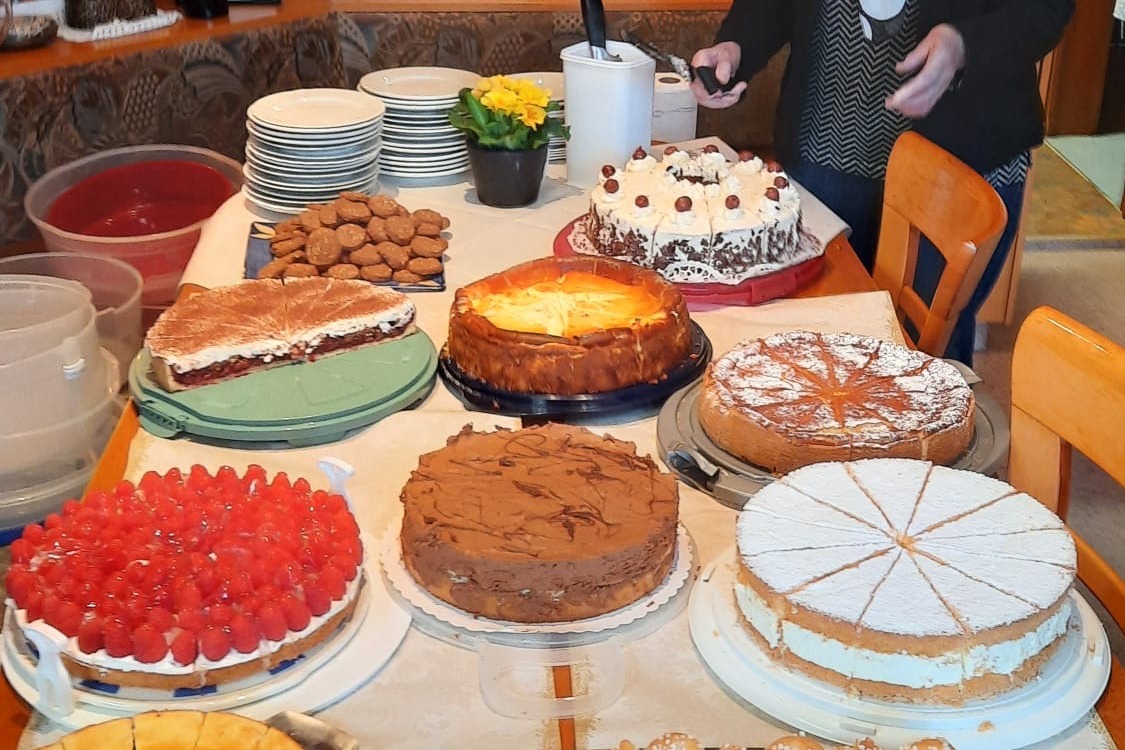 Kuchentafel beim vergangenen Kaffeeklatsch.