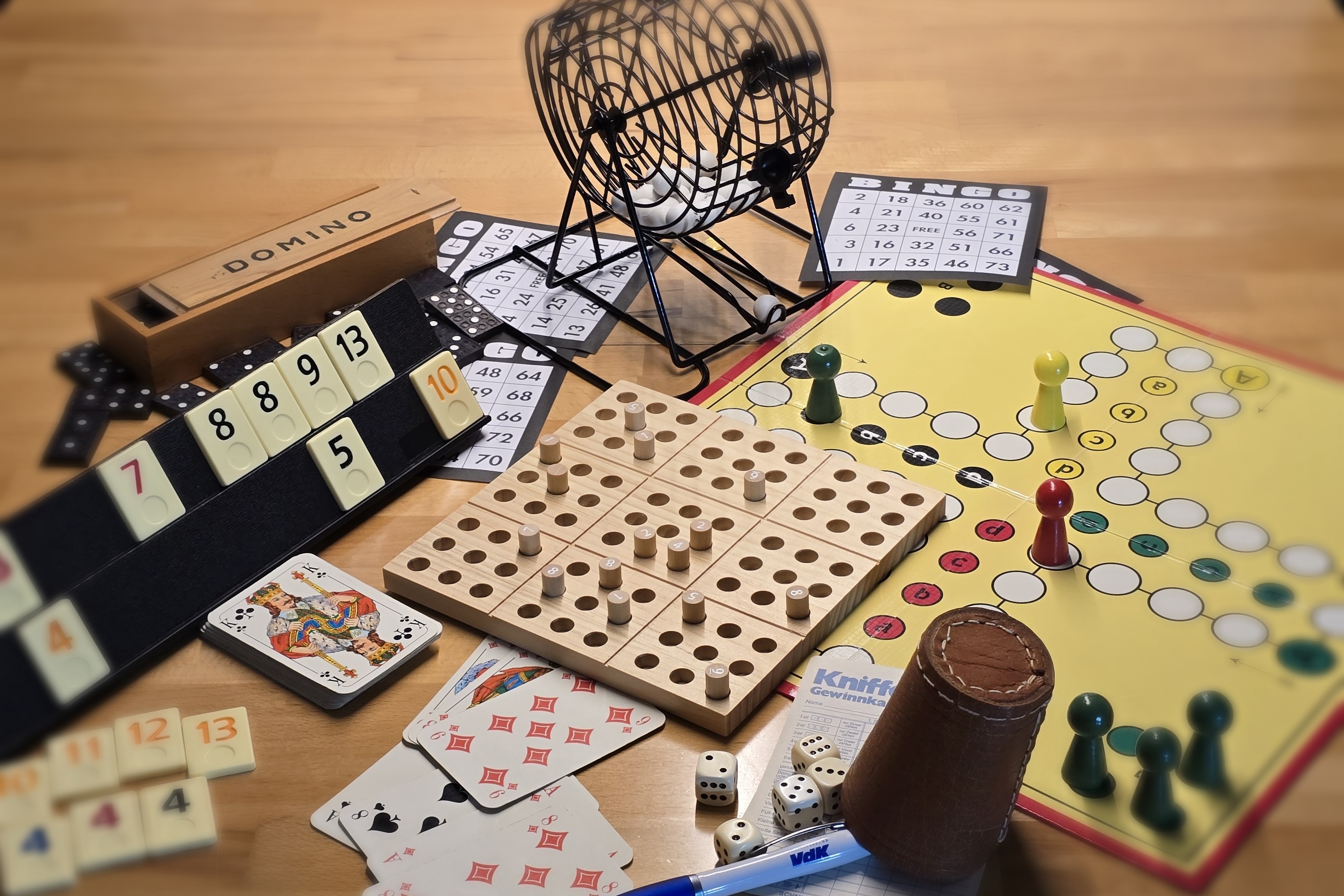 Verschiedene Gesellschaftsspiele