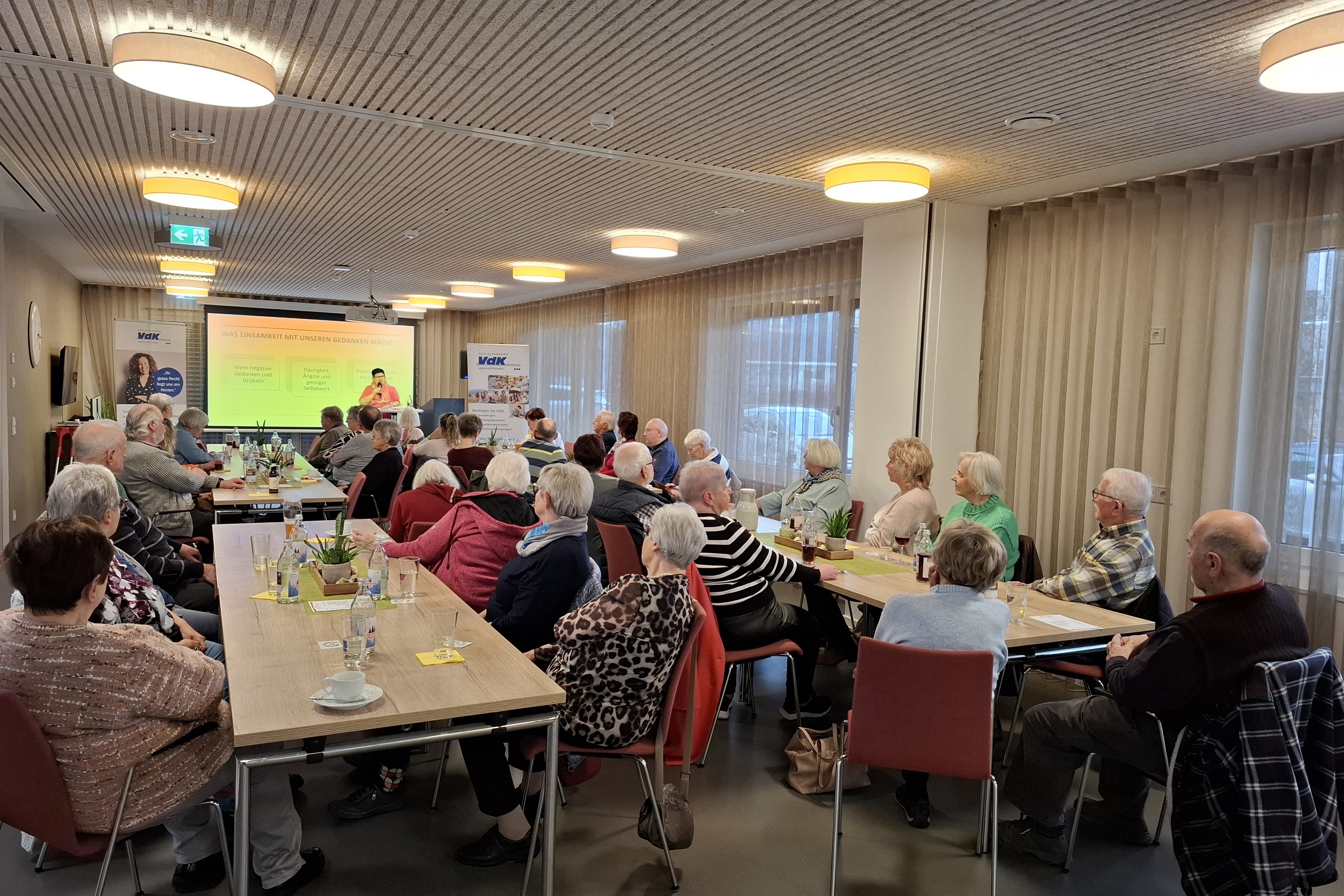 Impression Mitglieder und G&auml;ste im Angelika-W&ouml;ssner-Saal