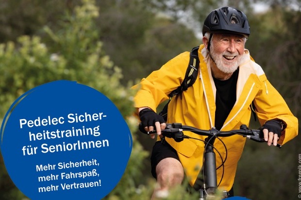 Zu sehen ist ein Mann auf dem E-Bike