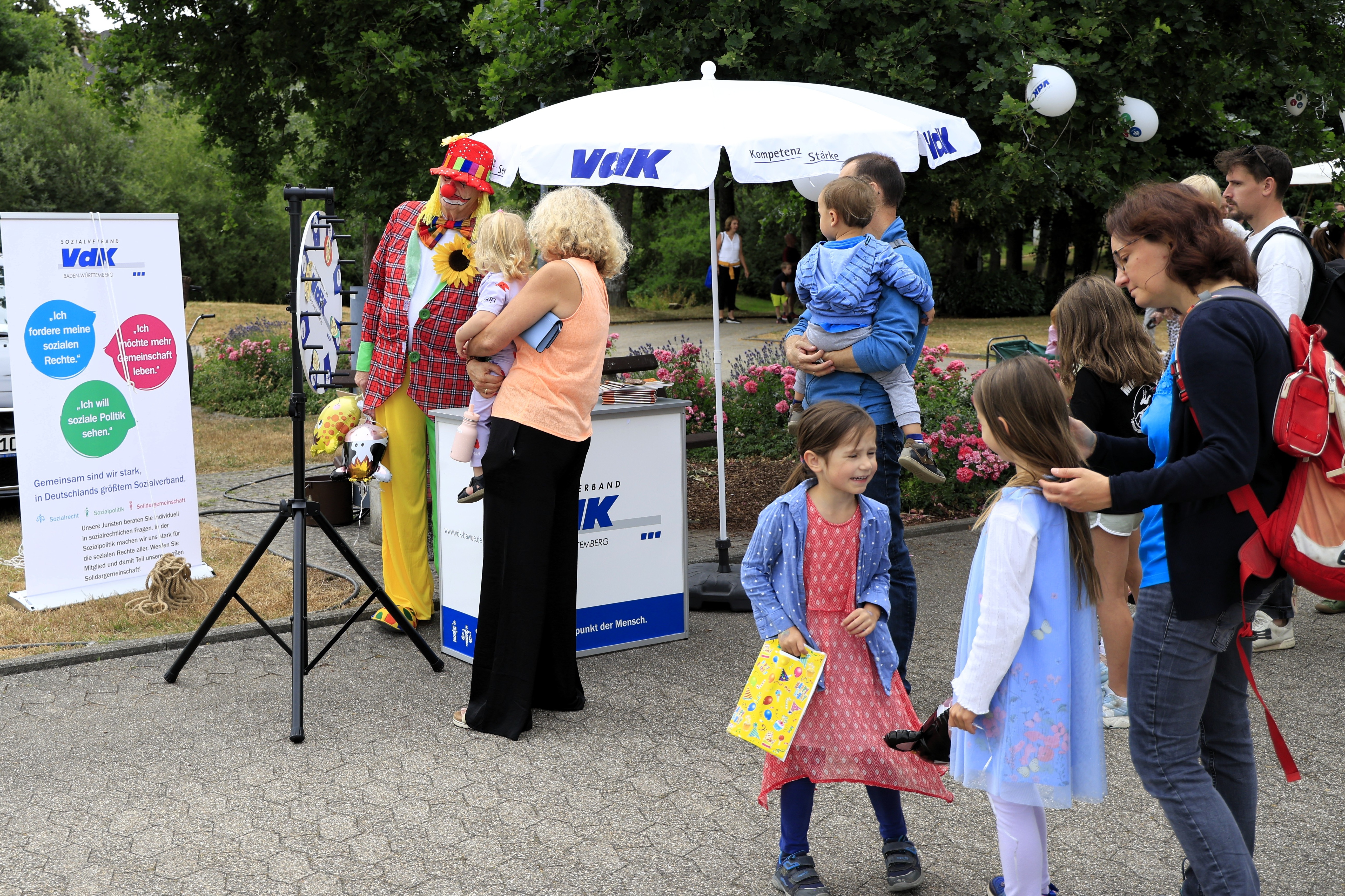 VdK Clown mit dem Glücksrad