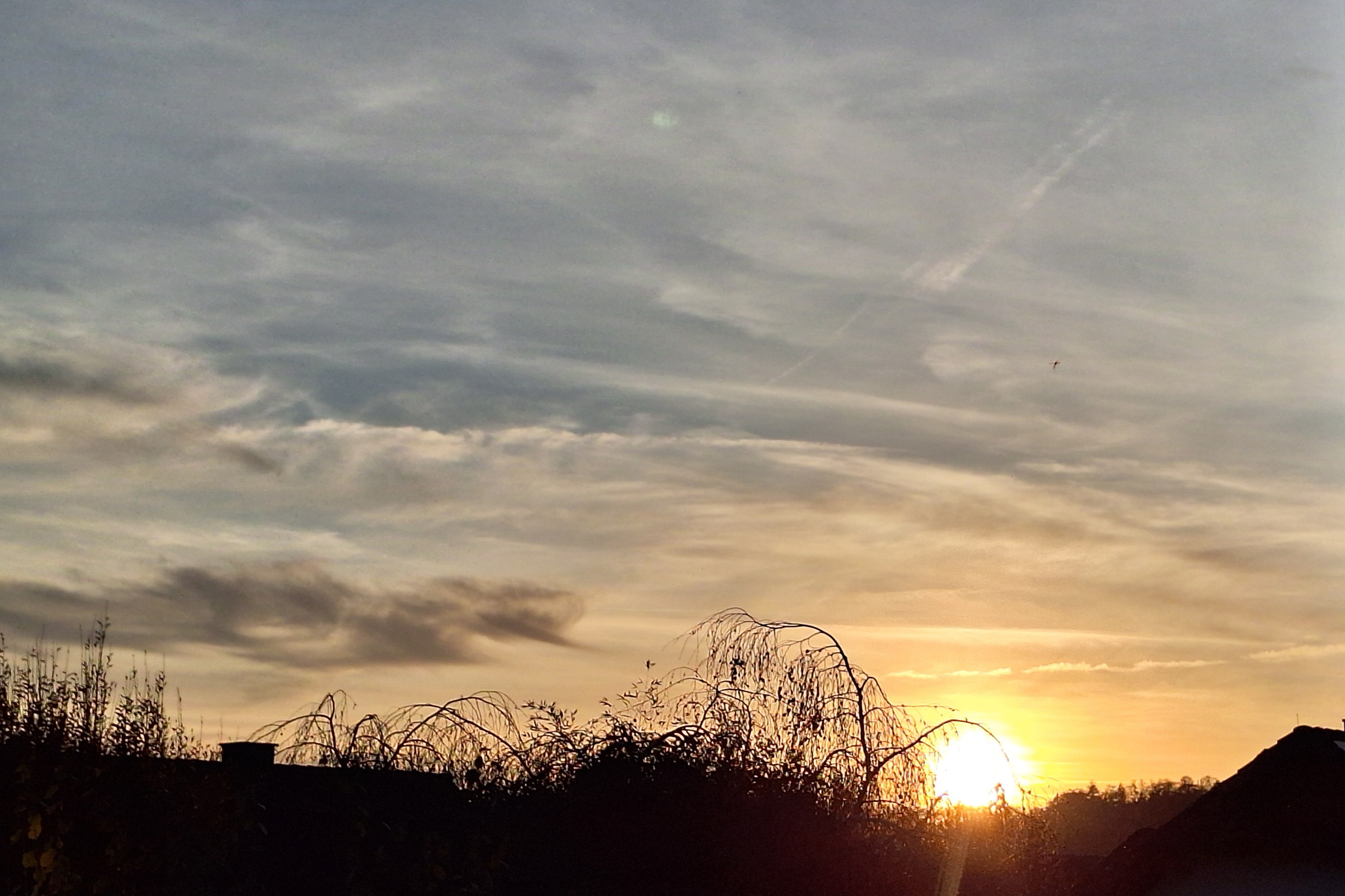Die letzten Sonnenstrahlen am Dienstagabend