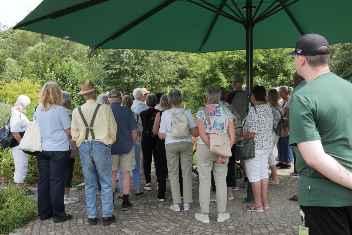 F&uuml;hrung im Kr&auml;utergarten