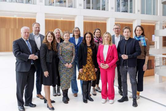 Die Mitglieder der DGB-Rentenkommission.