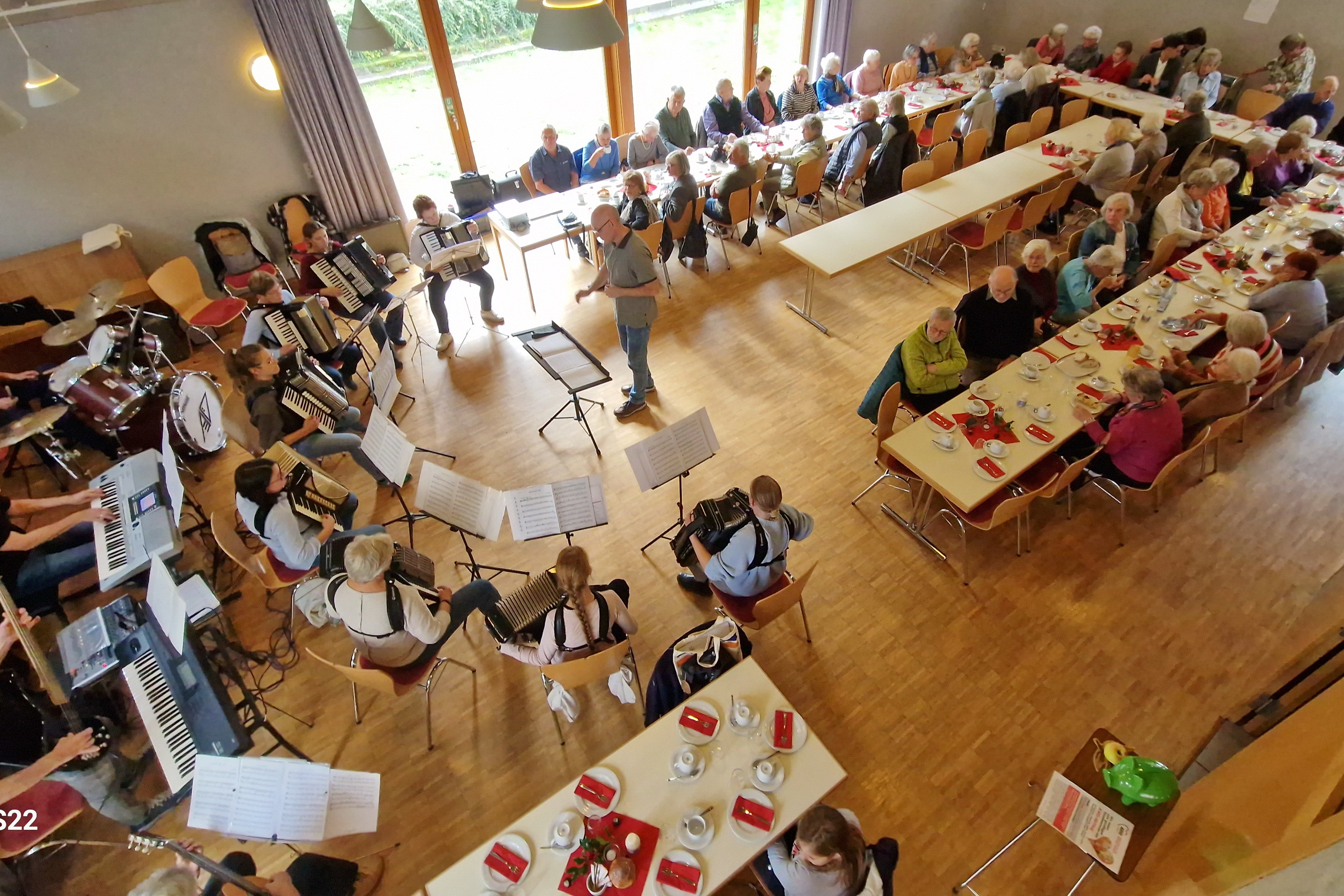 Volles Haus beim Herbstfest