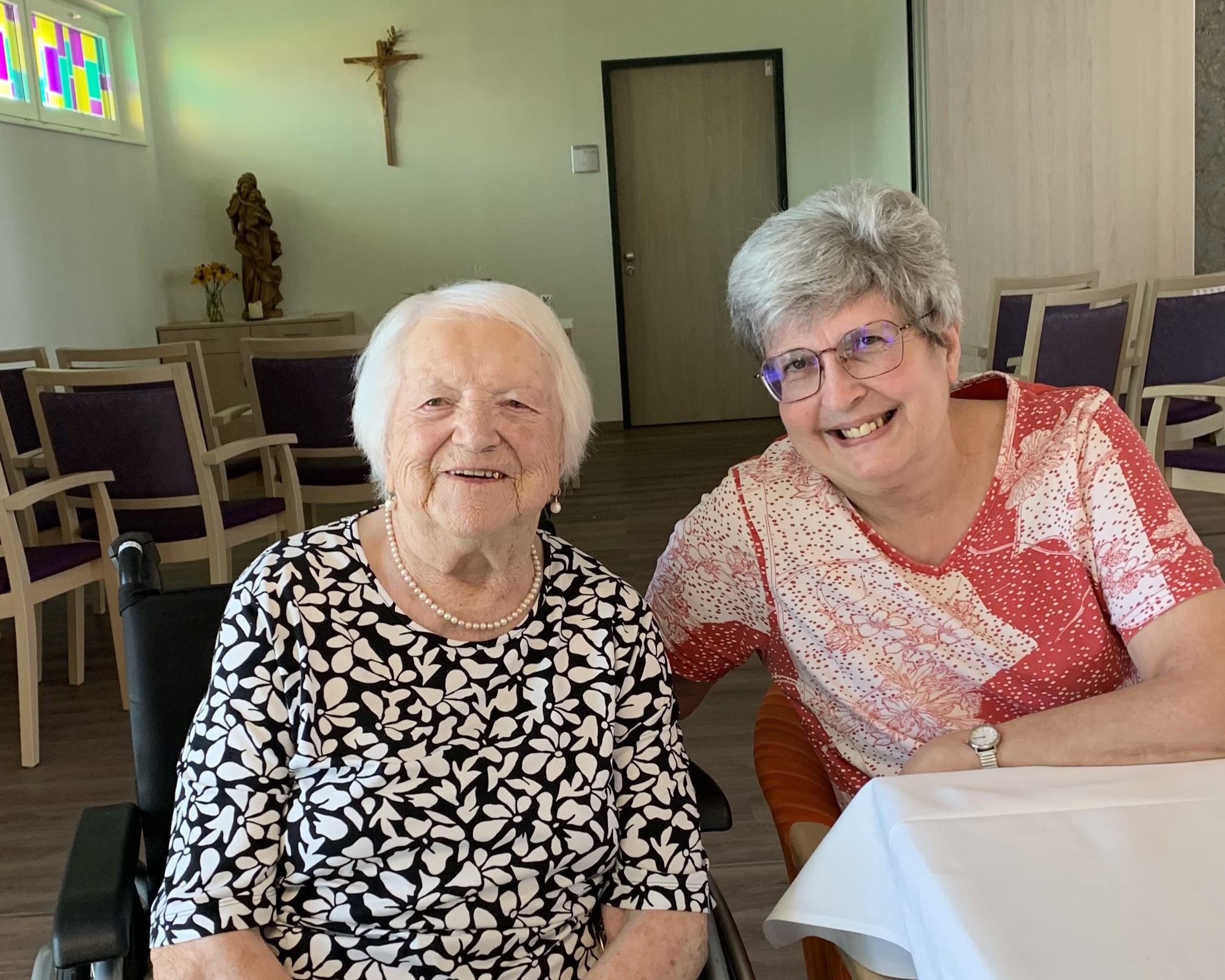 von links Trude Ketterer und Martina Brüstle