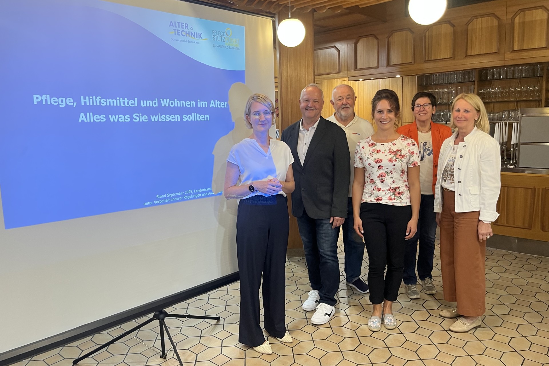 KV-GF-Vorstandsteam mit Frau Brunner und Frau Adamietz KV-GF-Vorstandsteam mit Frau Brunner und Frau Adamietz