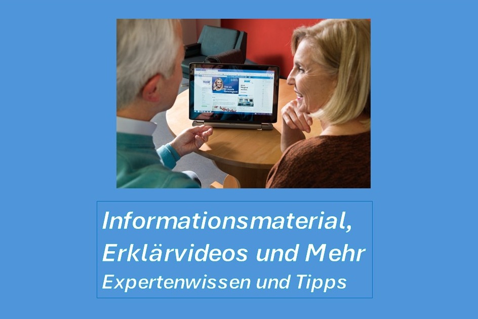 Das Bild zeigt ein Paar vor dem PC