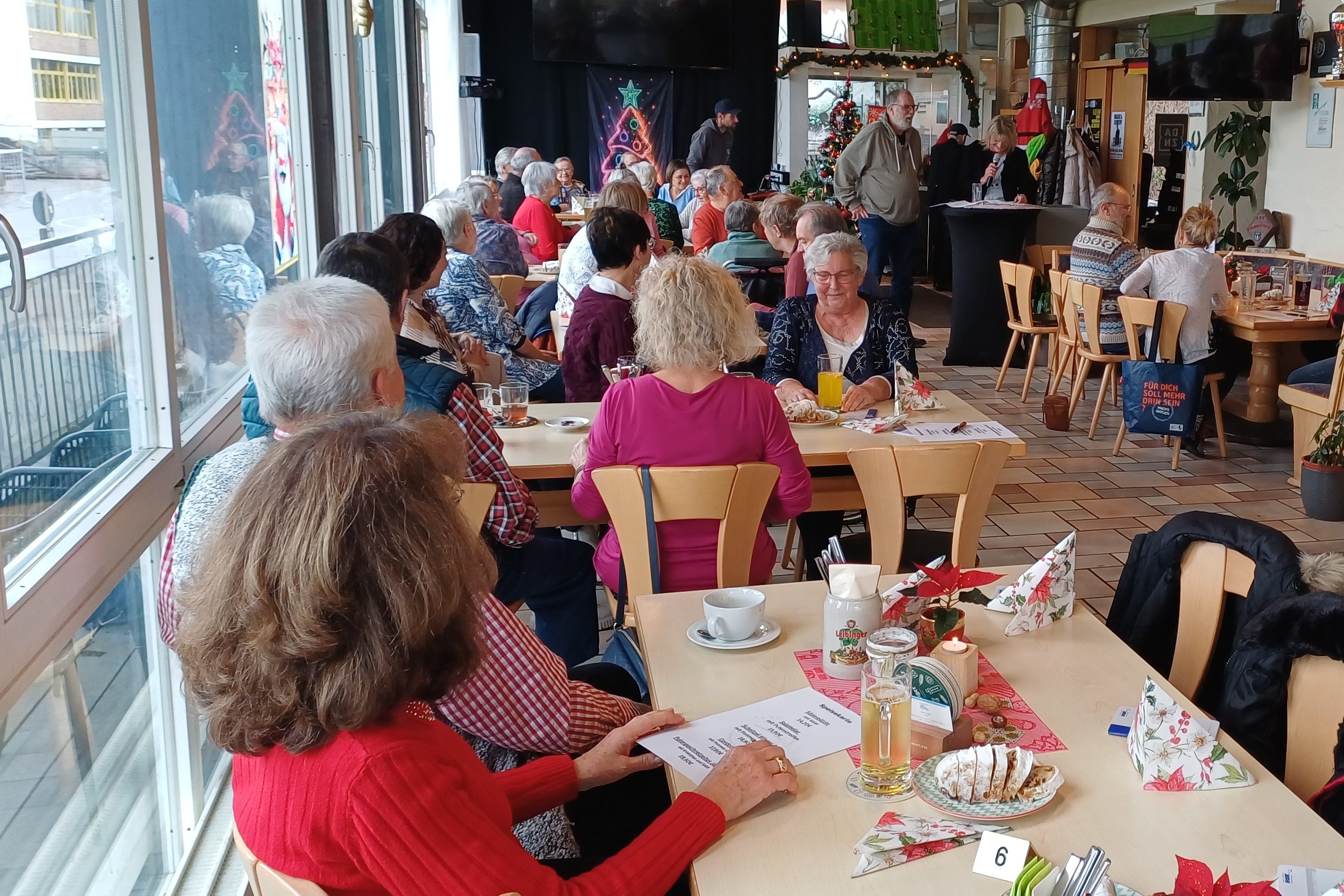 Volles Haus bei der Jahresabschlussfeier des VdK Meckenbeuren.