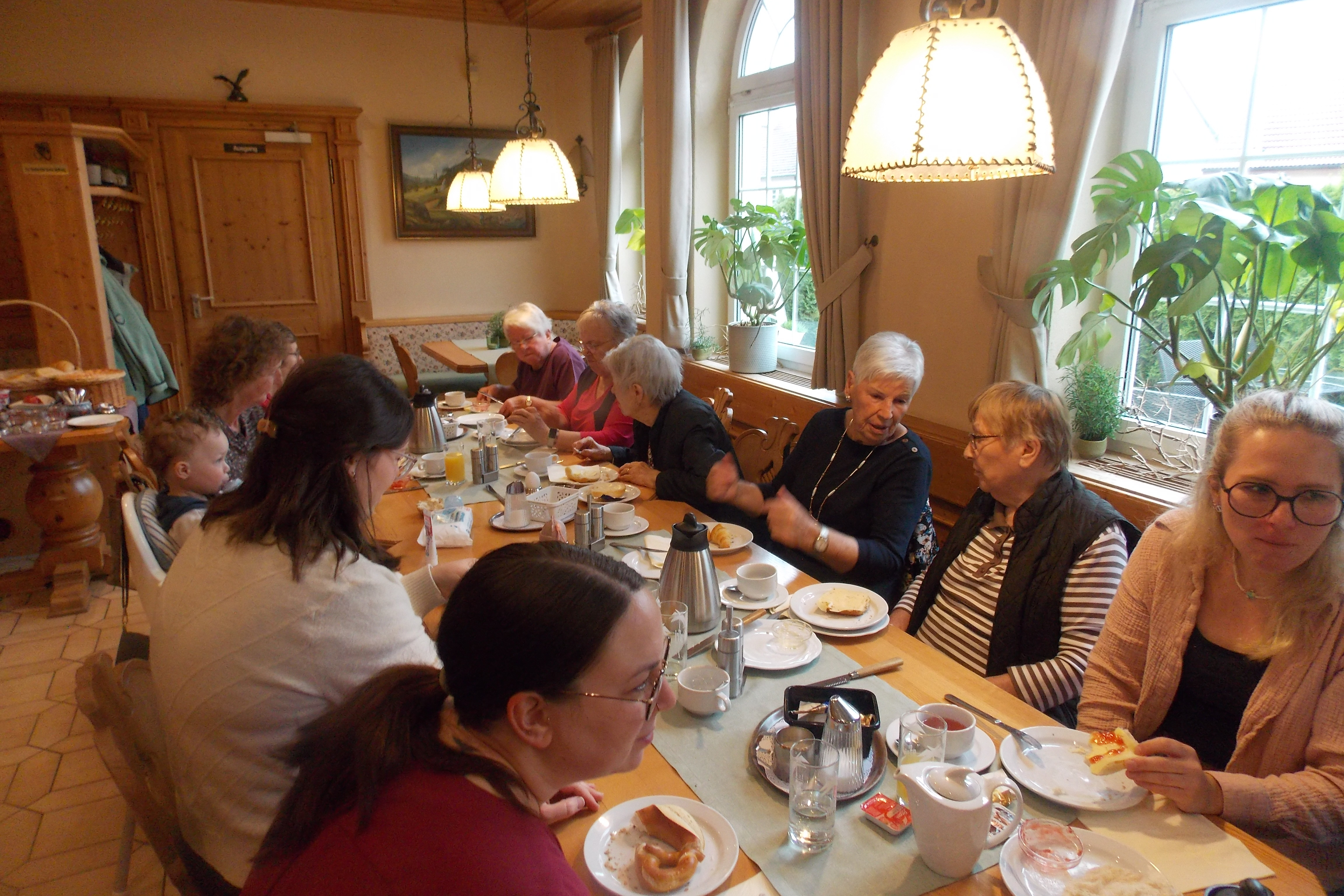 Frauen-Fr&uuml;hst&uuml;ck