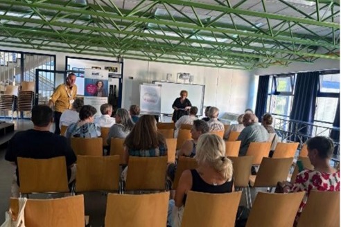 Bild des Publikums beim Fachvortrag