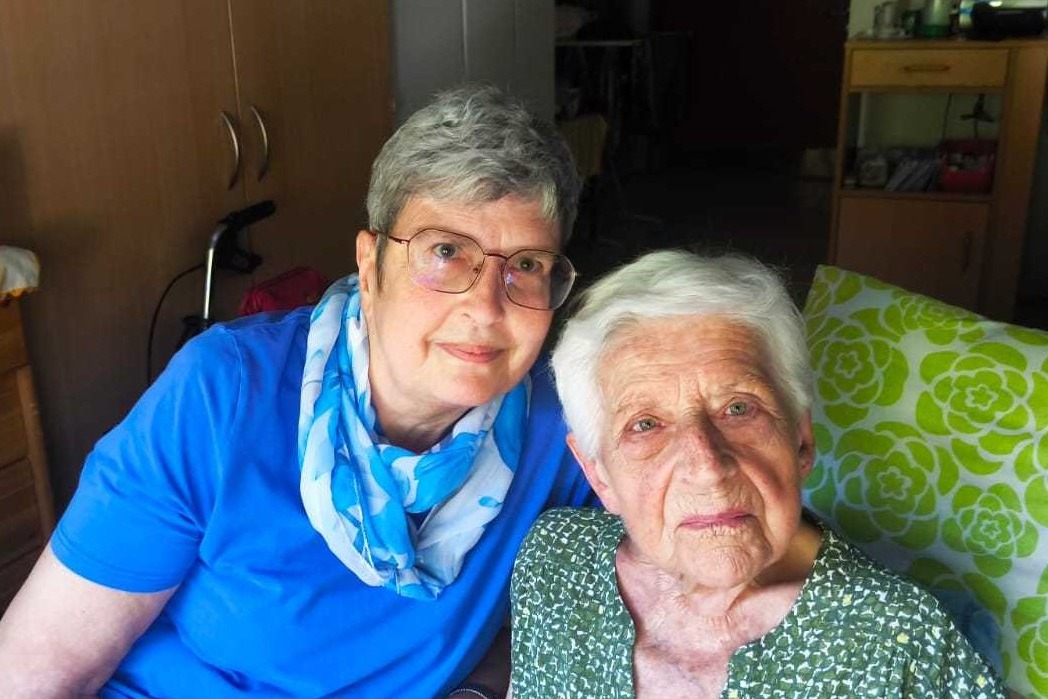 Hedwig Marte mit Martina Brüstle