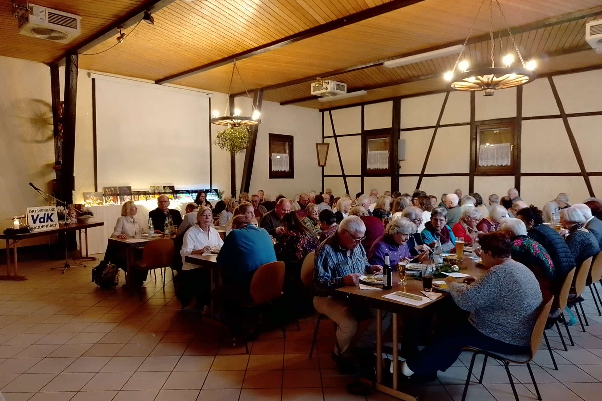 Mittagesssen bei der VdK - Advents- und Weihnachtsfeier 2025