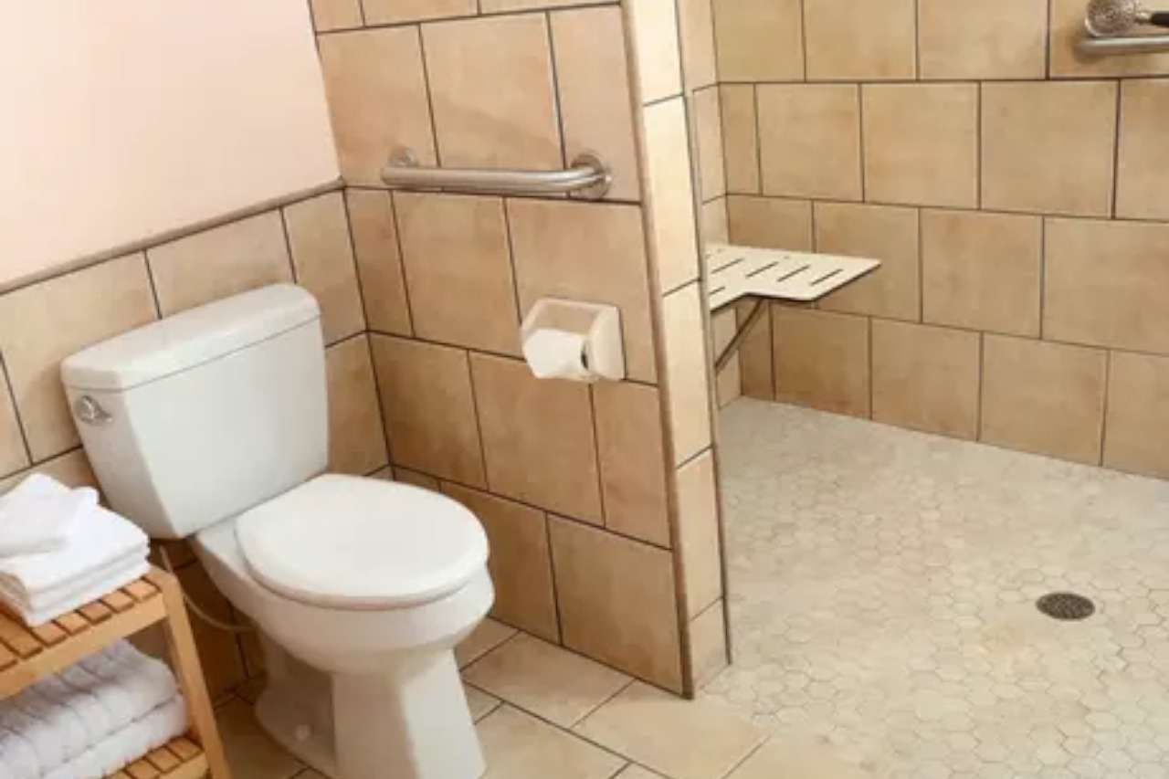Bild zeigt ein barrierefreies Badezimmer