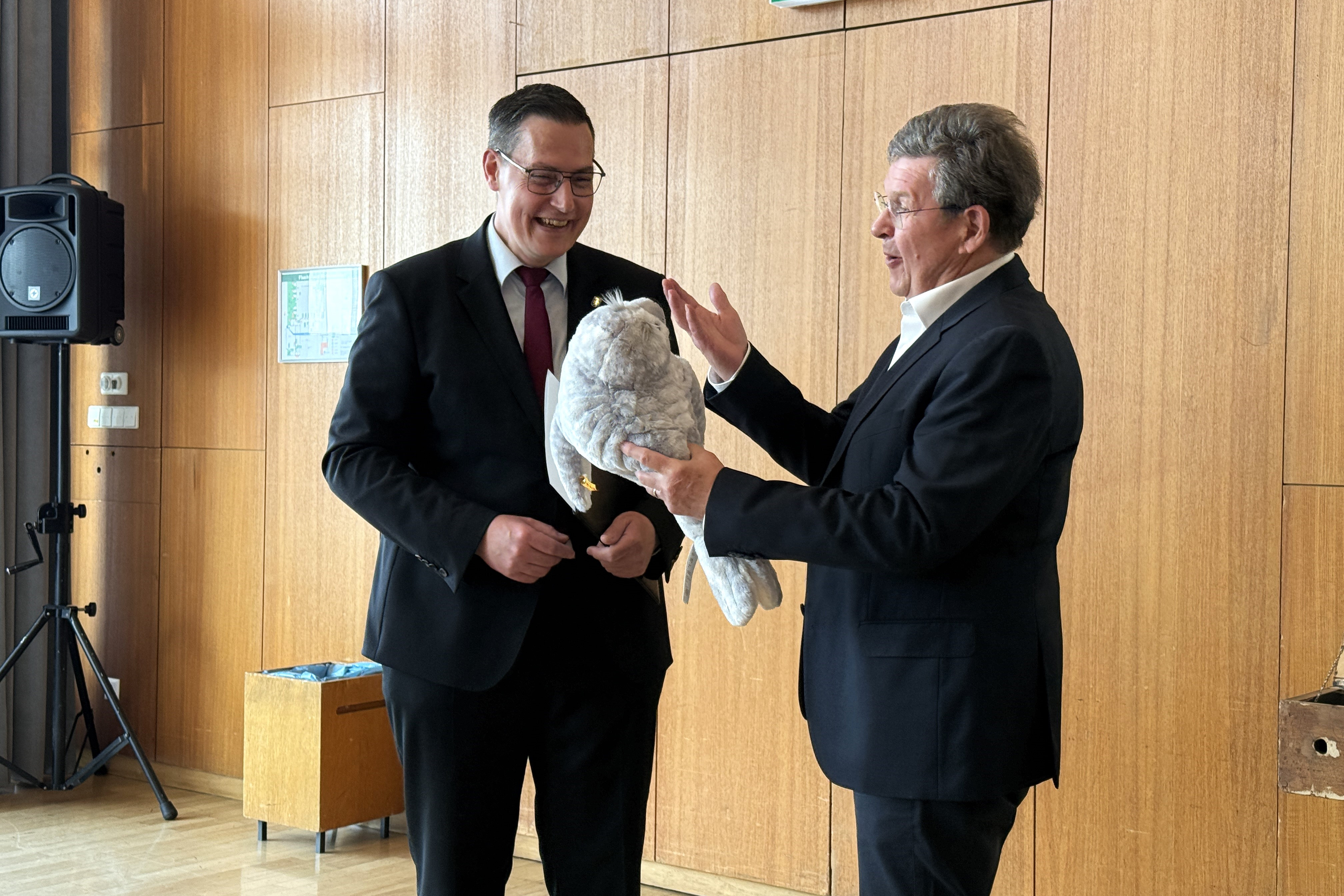 links Oberb&uuml;rgermeister Dieter Henle mit Kreisverbandsvorsitzenden Wolfgang Klook